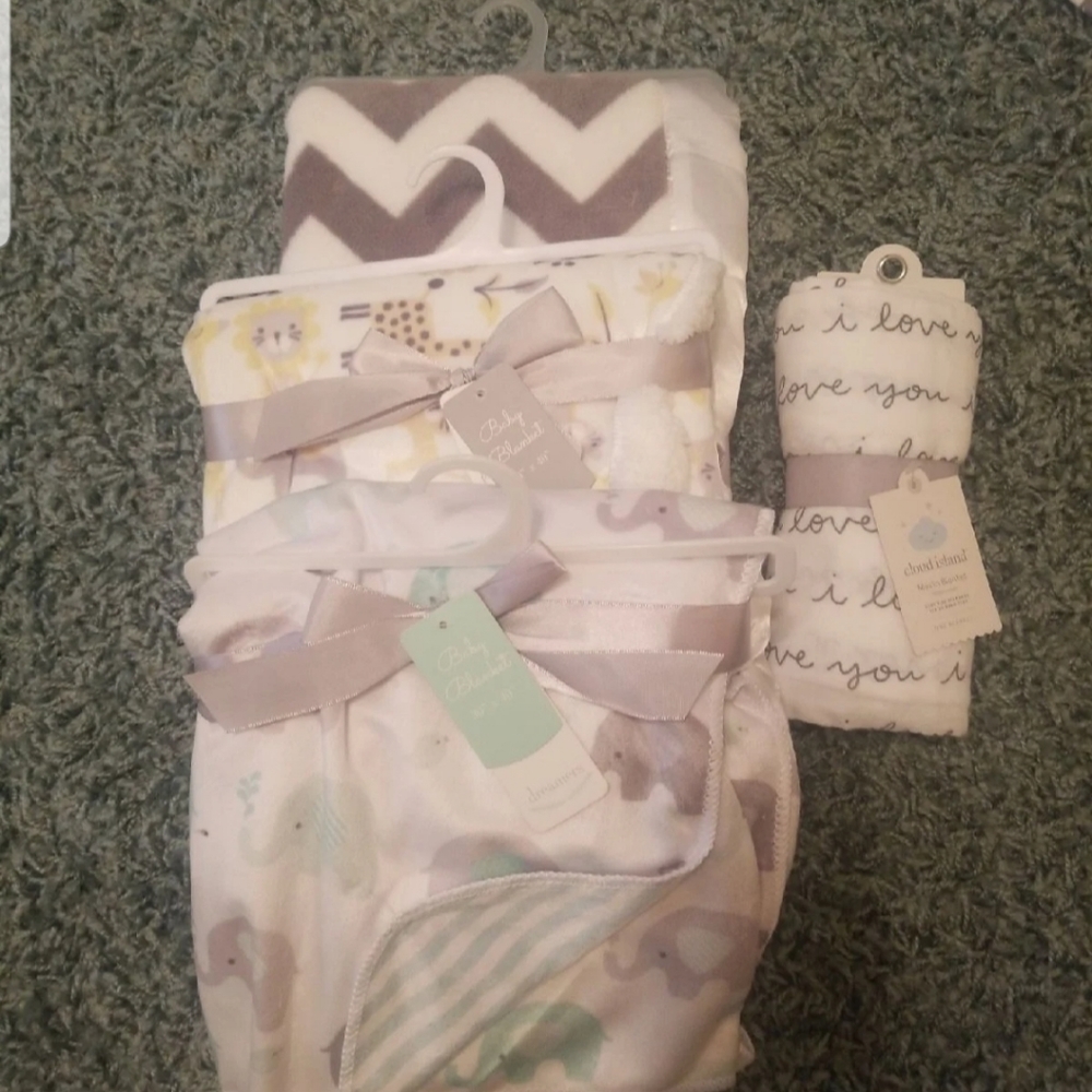 Gender neutral baby blanket bundle